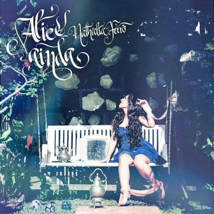 Portada de Álbum "Alice Ainda", de Nathalia Ferro