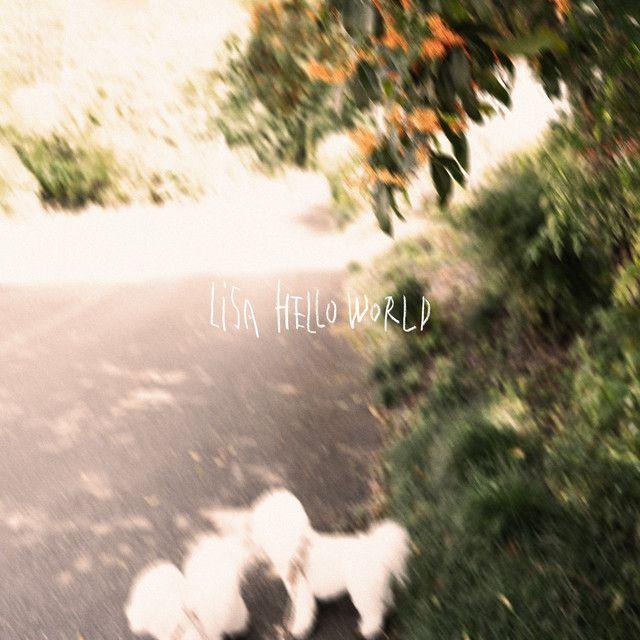 Portada del álbum "HELLO WORLD", de LiSA