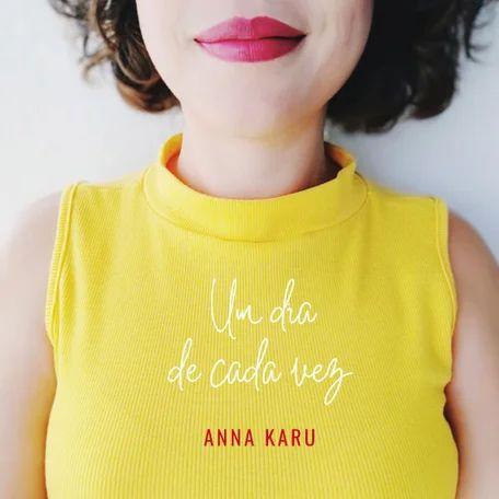 Capa do álbum "Um Dia De Cada Vez", de Anna Karu