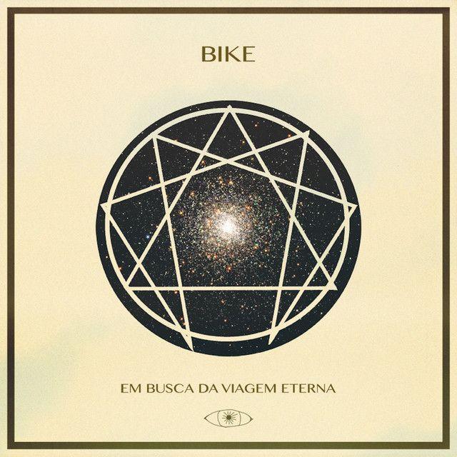 Capa do álbum "Em Busca da Viagem Eterna", de Bike