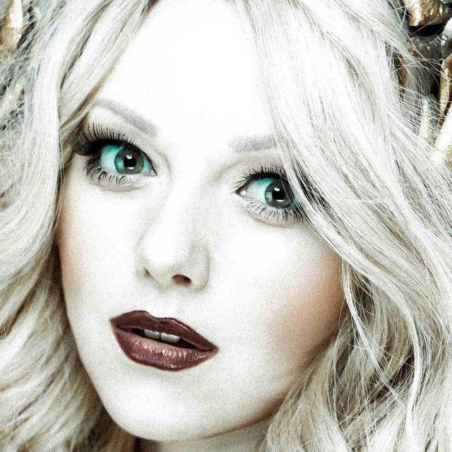 Portada de Sencillo/EP "Ti Amero", de Arina Domski