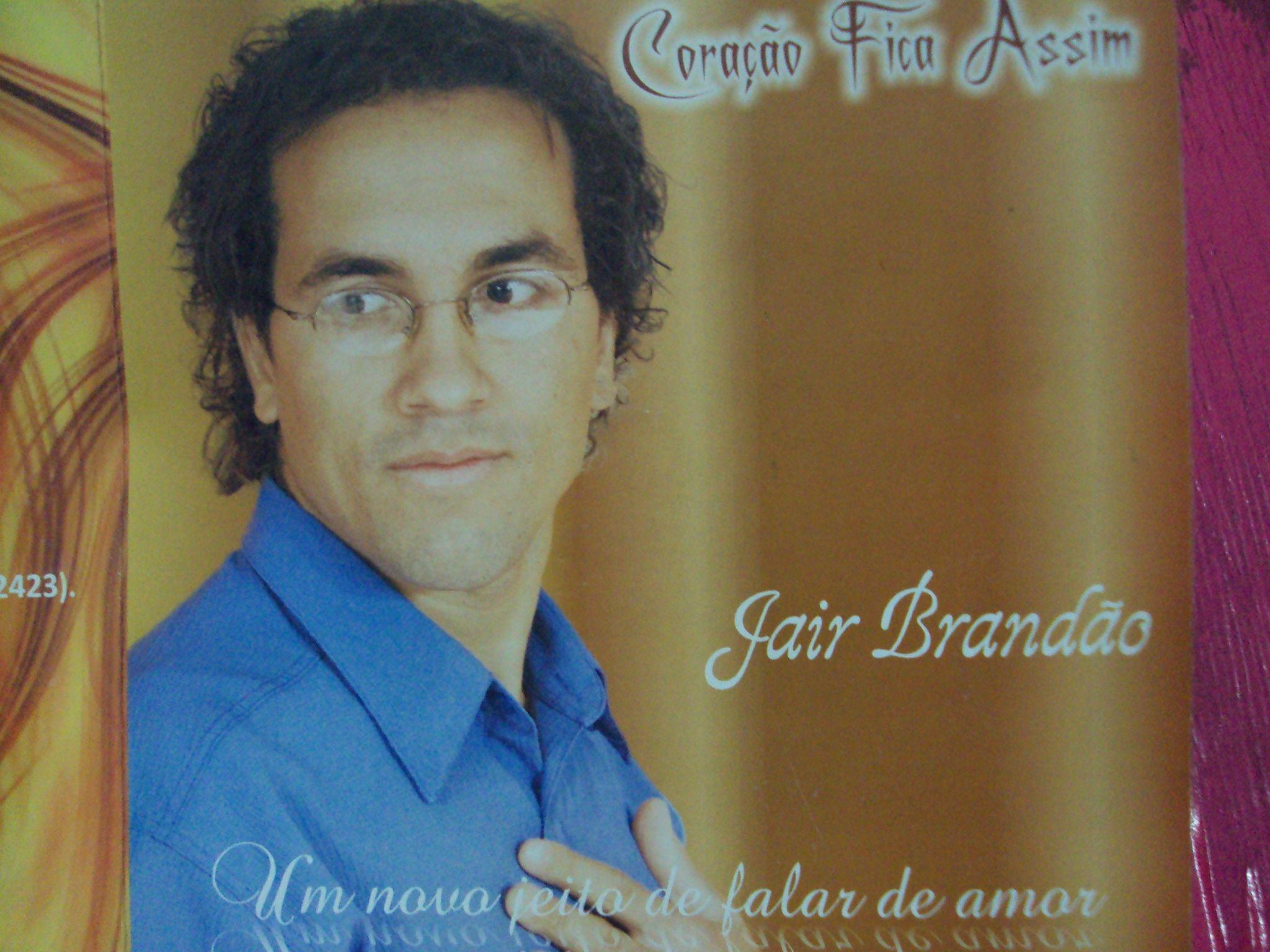 Portada de Álbum "Coração Fica Assim ", de Jair Brandão