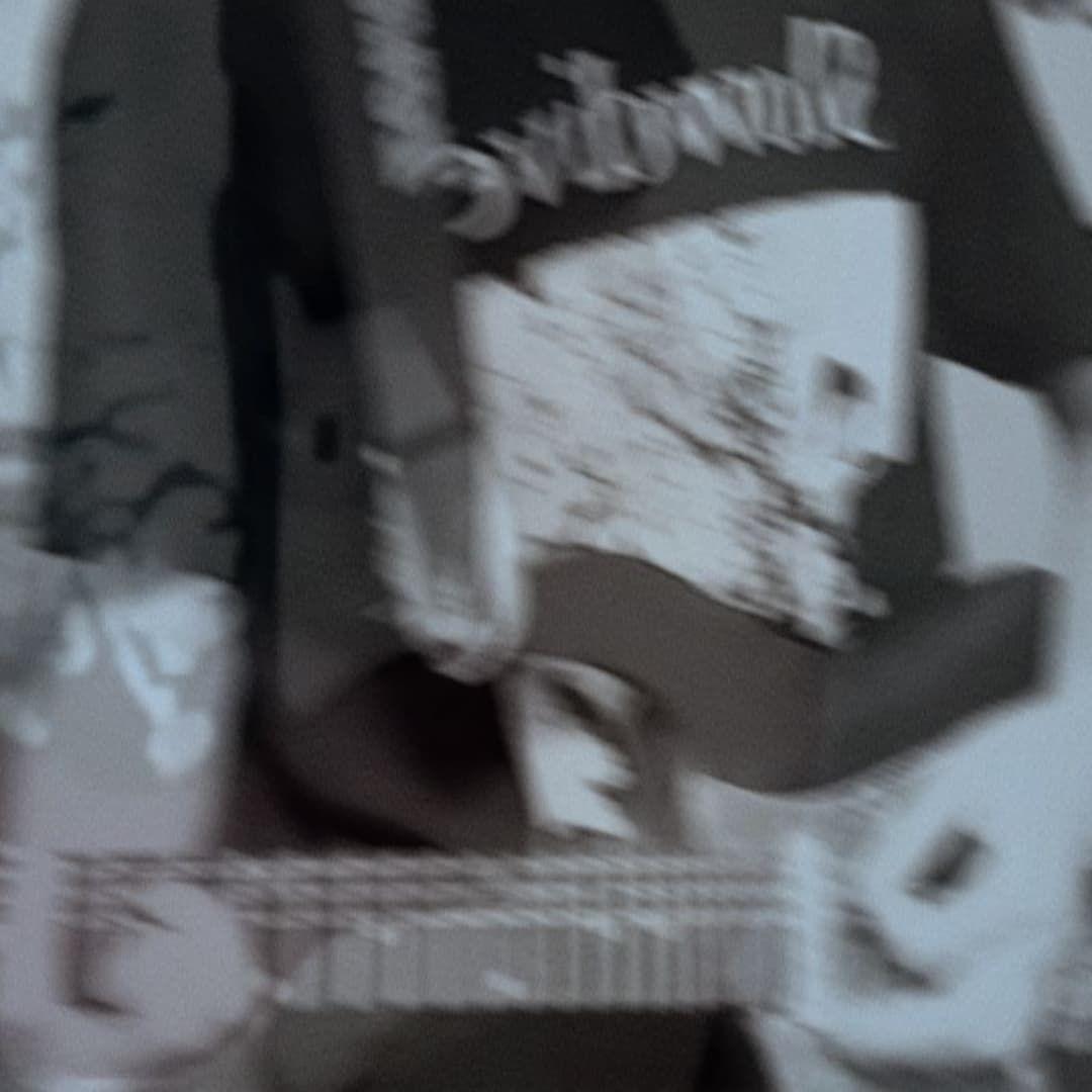 Single/EP cover of "Trovões & Velho Amor " by Lone Ghost