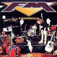 Capa do Álbum "Paraphernalia", de FM (UK)