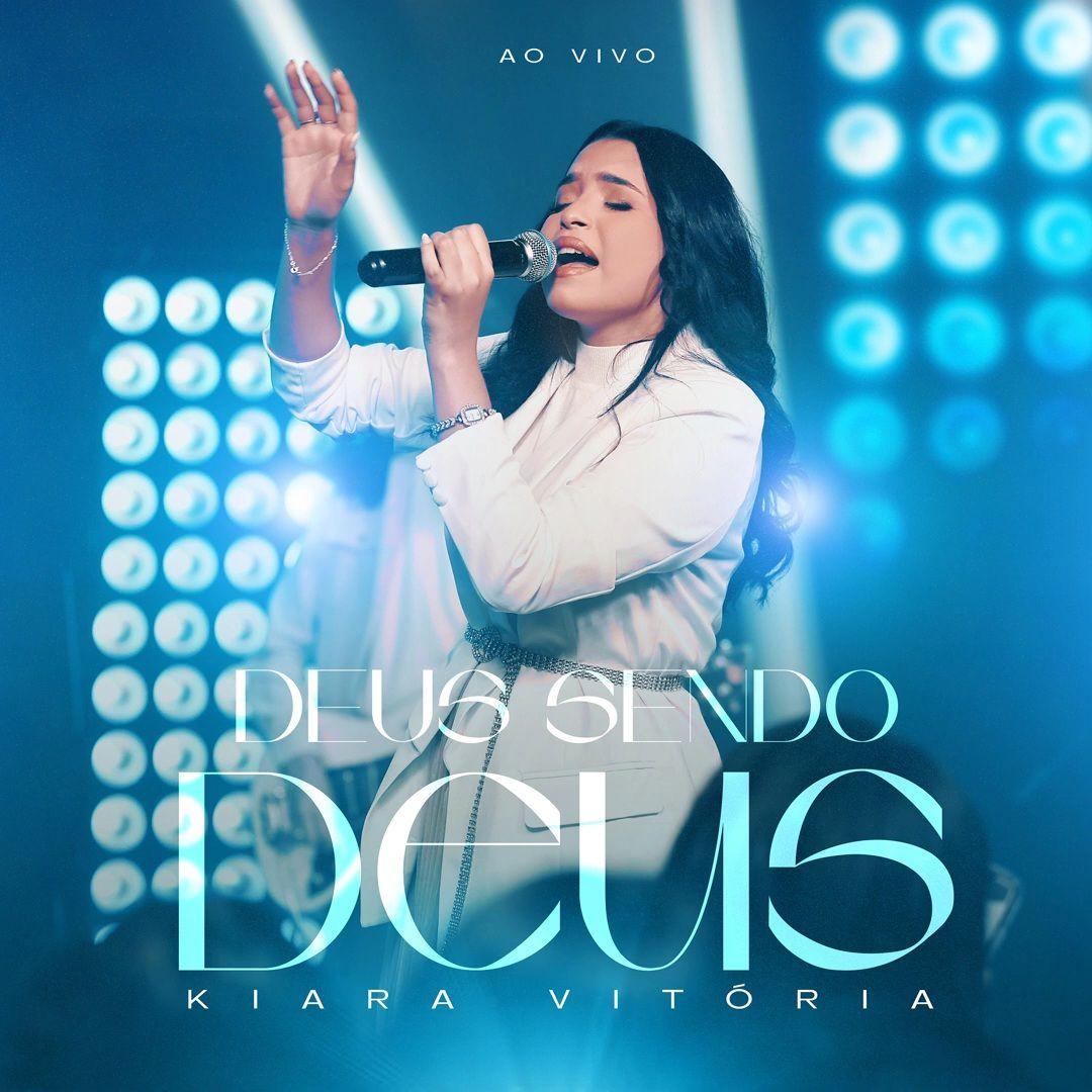 Capa do Single/EP "Deus Sendo Deus", de Kiara Vitória