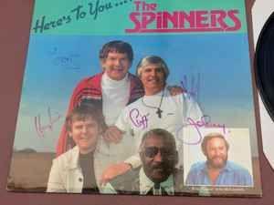 Capa do Álbum "Here's To You...From The Spinners", de The Spinners