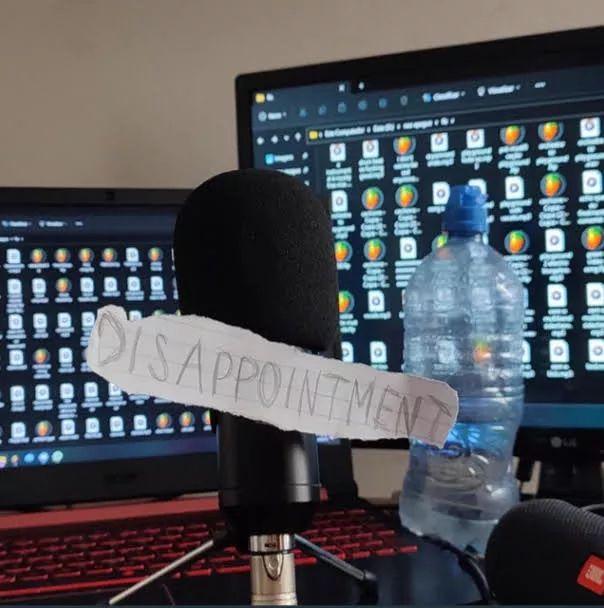 Portada de Sencillo/EP "DISAPPOINTMENT!", de RENT IS DUE!