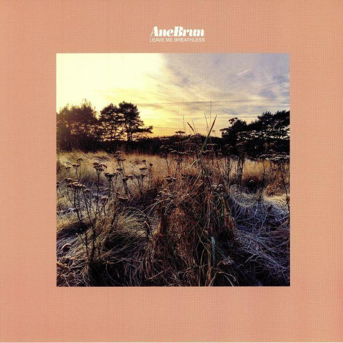 Capa do álbum "Leave Me Breathless", de Ane Brun