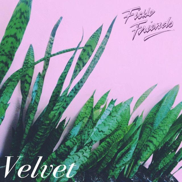 Capa do Álbum "Velvet", de Fickle Friends