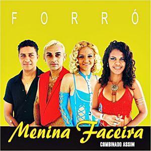 Portada de Álbum "Combinado Assim", de Forrozão Menina Faceira
