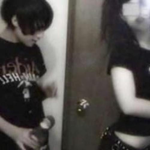 Capa do Single/EP "it's all is about you", de Rebzyyx