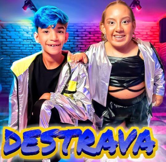 Portada de Sencillo/EP "Destrava (part. MC Divertida Maria Clara)", de Lucas Rocha (Família Rocha)