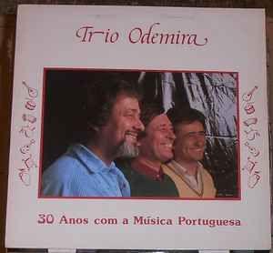 Portada de Álbum "30 Anos Com A Música Portuguesa", de Trio Odemira