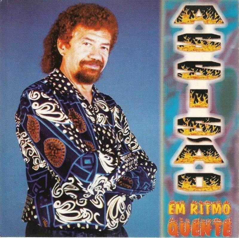 Portada del álbum "Em Ritmo Quente", de Assisão