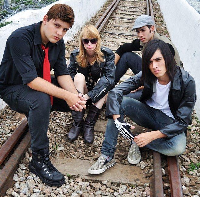 Capa do Álbum "O Inverso", de Minerva Rock