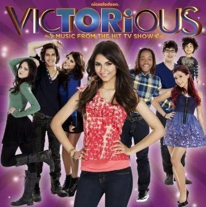 Capa do Álbum "Victorious SoundTrack - Music From The Hit TV Show", de Victorious (Brilhante Victória)