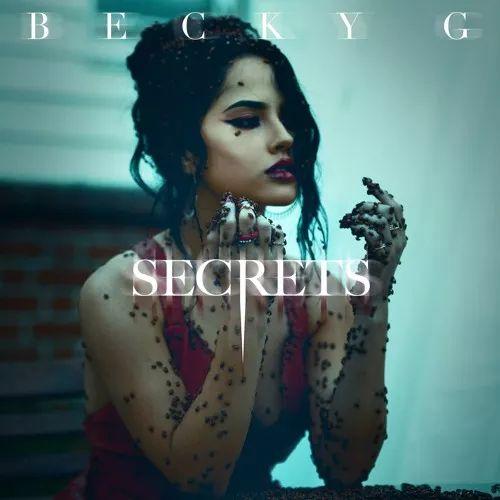 Capa do álbum "Secrets", de Becky G
