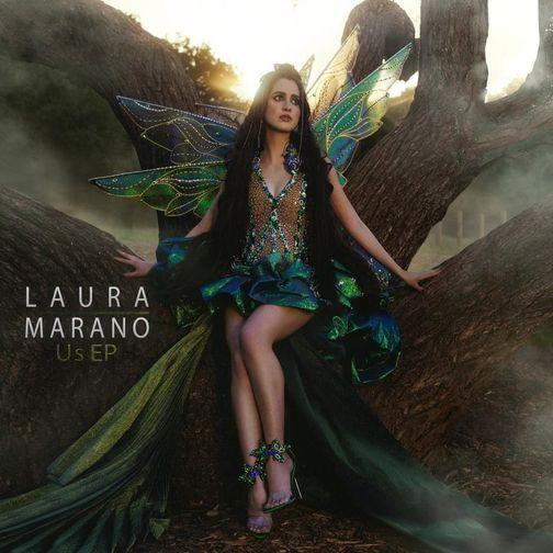 Capa do Álbum "Us", de Laura Marano