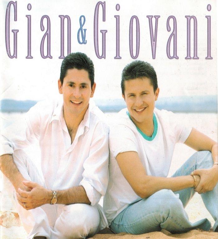 Capa do Álbum "Aperte o Play (Vol. 11)", de Gian e Giovani