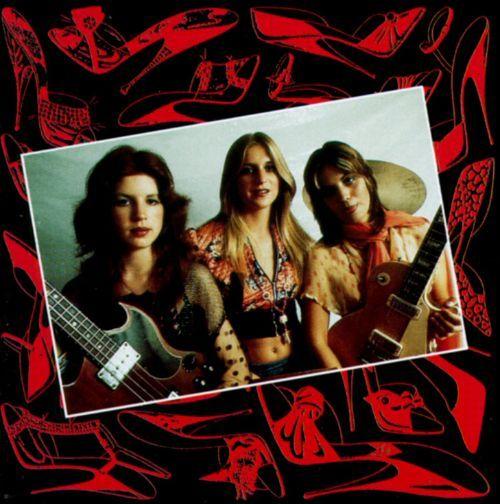 Portada de Álbum "Born To Be Bad", de The Runaways