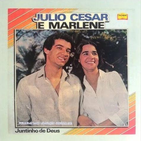 Capa do Álbum "Juntinho de Deus", de Julio Cesar e Marlene