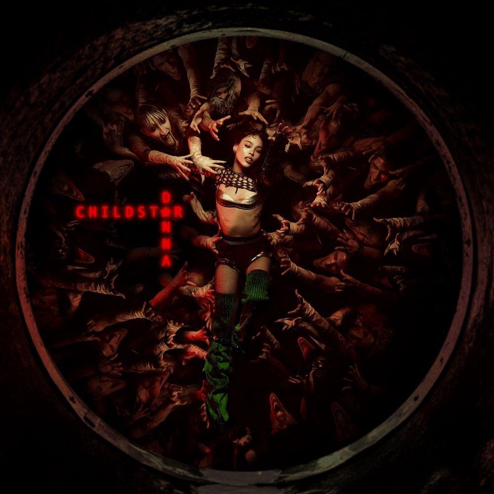 Portada de Álbum "CHILDSTAR", de Danna Paola