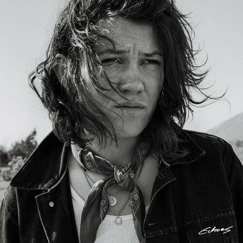 Portada de Sencillo/EP "Echoes", de Fay Wildhagen