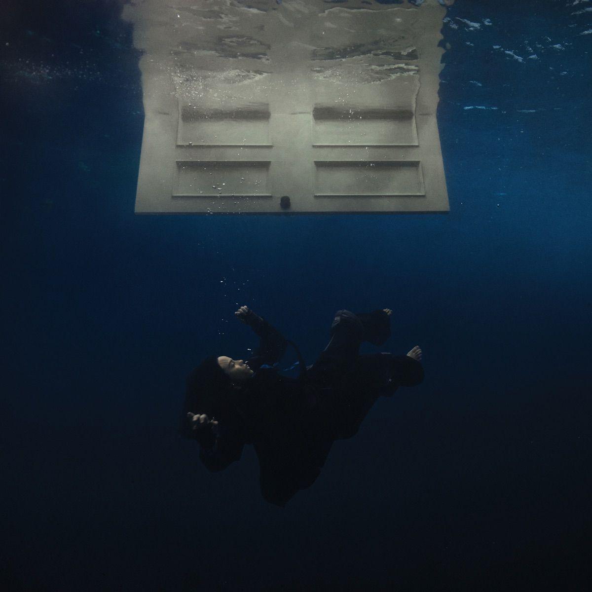 Album cover of "HIT ME HARD AND SOFT" by Billie Eilish