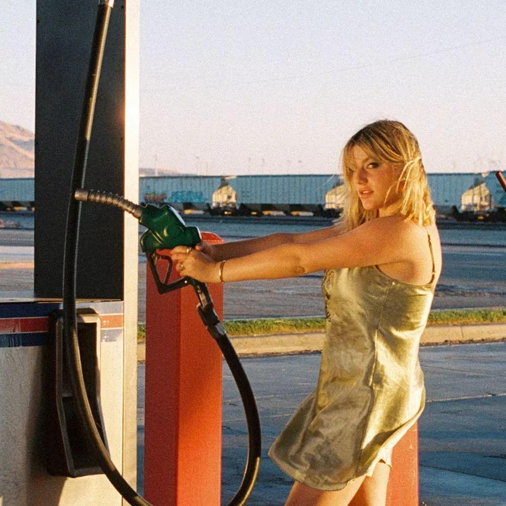 Capa do Álbum "THIS IS NOT WHAT IT LOOKS LIKE!", de Ella Jane