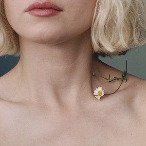 Portada de Sencillo/EP "You You You / Audrey Hepburn", de Maisie Peters