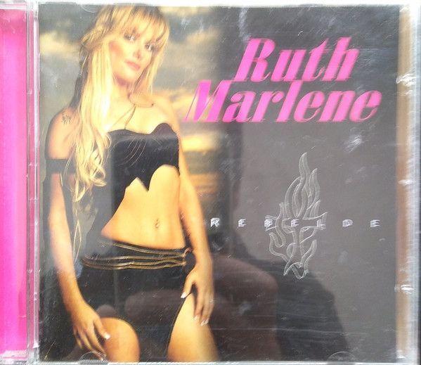 Portada de Álbum "Rebelde", de Ruth Marlene