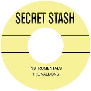 Album cover of "Instrumentals" by The Valdons