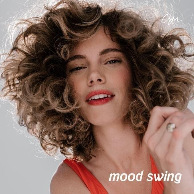 Capa do Álbum "Mood Swing", de CYN