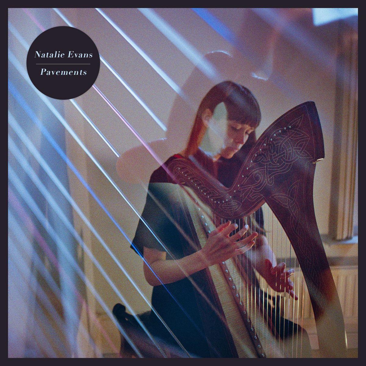 Portada de Sencillo/EP "Pavements", de Natalie Evans