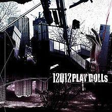 Portada del álbum "Play Dolls", de 12012
