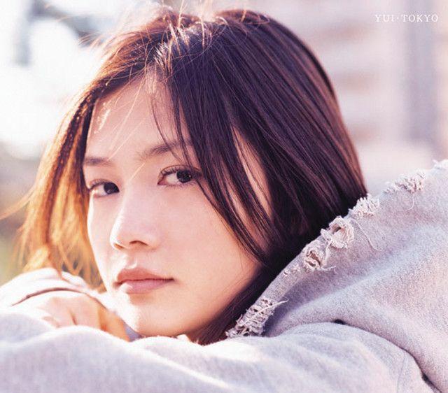 Album cover of "Tokyo" by Yui