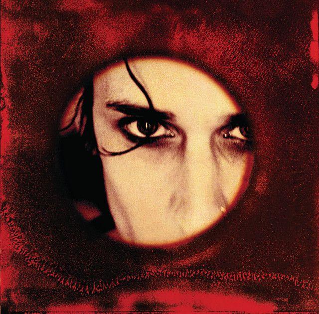 Capa do Álbum "Distorted Lullabies", de Ours