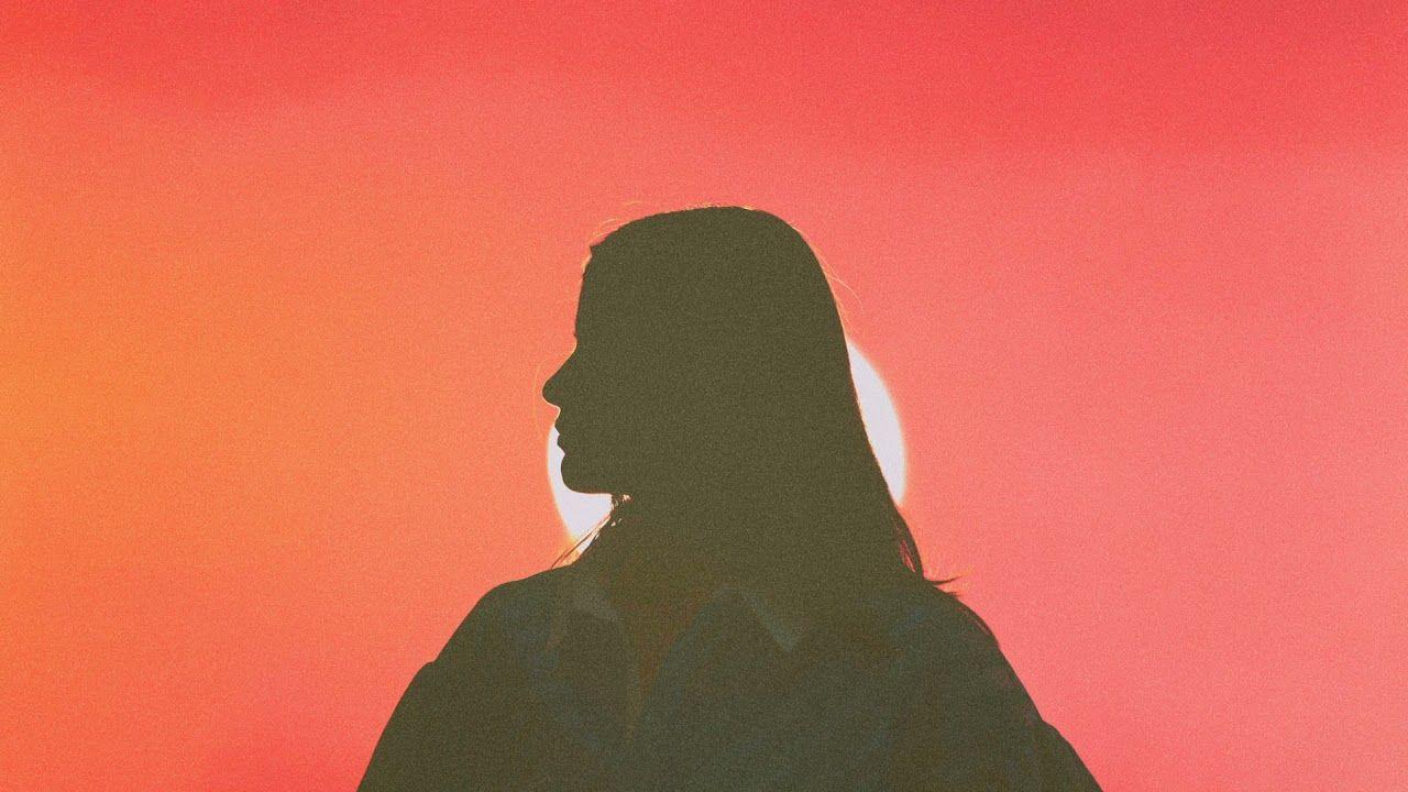 Portada de Sencillo/EP "Fade Into A Dream", de Léon