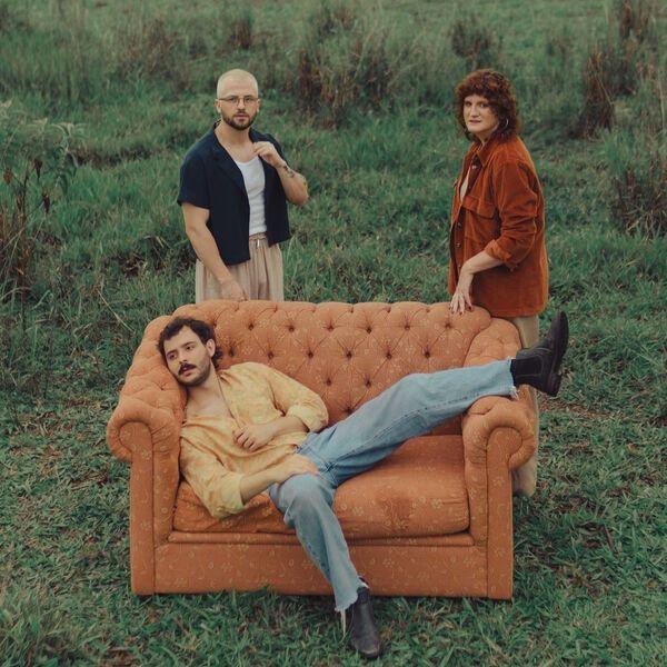 Portada de Sencillo/EP "Tênis Velho", de Veraneio