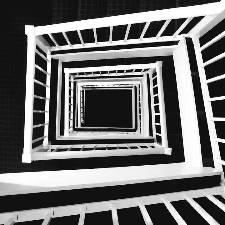 Capa do Álbum "Downward Years to Come", de Nothing