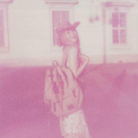 Portada de Sencillo/EP "Tik Tok", de Yves (K-Pop)