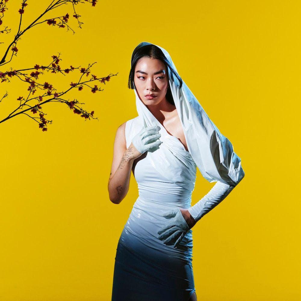 Portada de Sencillo/EP "Catch Me In The Air", de Rina Sawayama