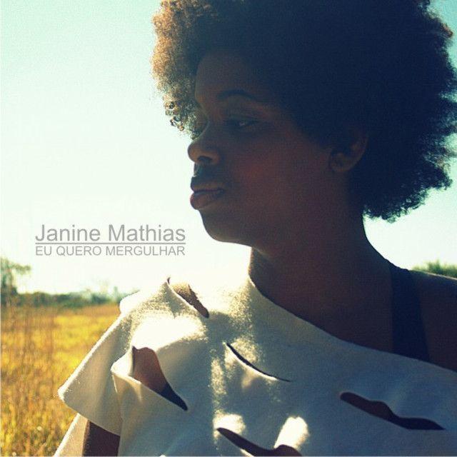 Capa do Álbum "Eu Quero Mergulhar", de Janine Mathias