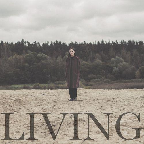 Capa do álbum "Living", de Adna