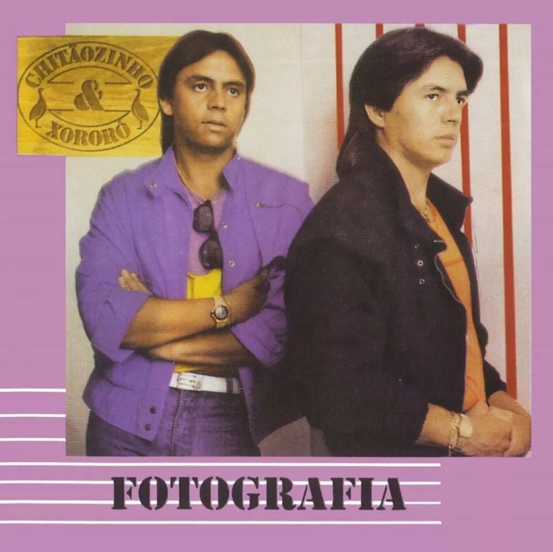 Portada del álbum "Fotografia", de Chitãozinho & Xororó