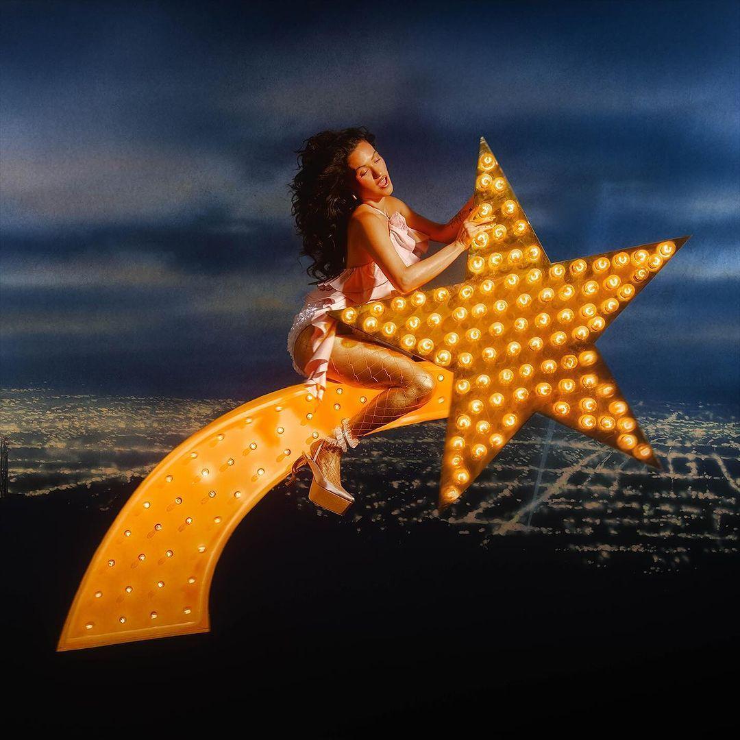 Portada de Álbum "For Your Consideration", de Empress Of