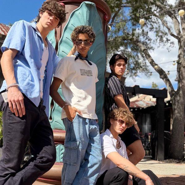 Single/EP cover of "Goodbye Lullaby" by No Lonely Hearts