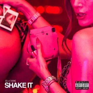 Capa do álbum "Shake It", de Bella Thorne