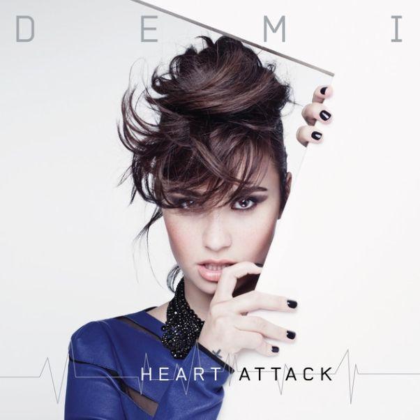 Portada del álbum "Heart Attack", de Demi Lovato
