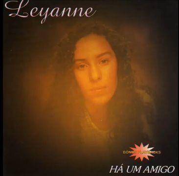 Portada de Álbum "Há Um Amigo", de Leyanne